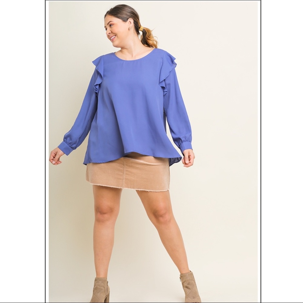HOST PICK!🙋🏻‍♀️🎉Plus Size Ruffle Sleeve Blouse - Picture 2 of 10